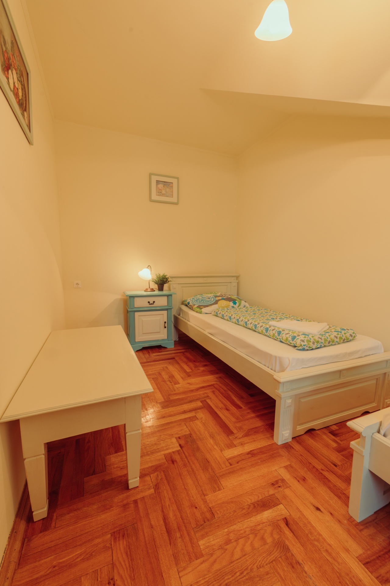 Hatszemélyes apartman